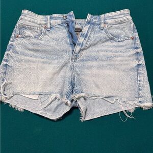 American Eagle Outfitters Light Wash Distressed Denim Shorts - Size 6